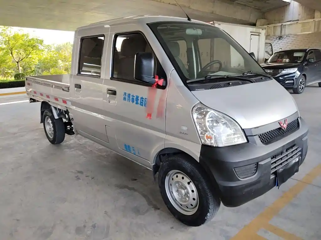 Wuling Motors Wuling Rongguang Mini Truck 2021 2019 1.5L Base Model Double Row L3C