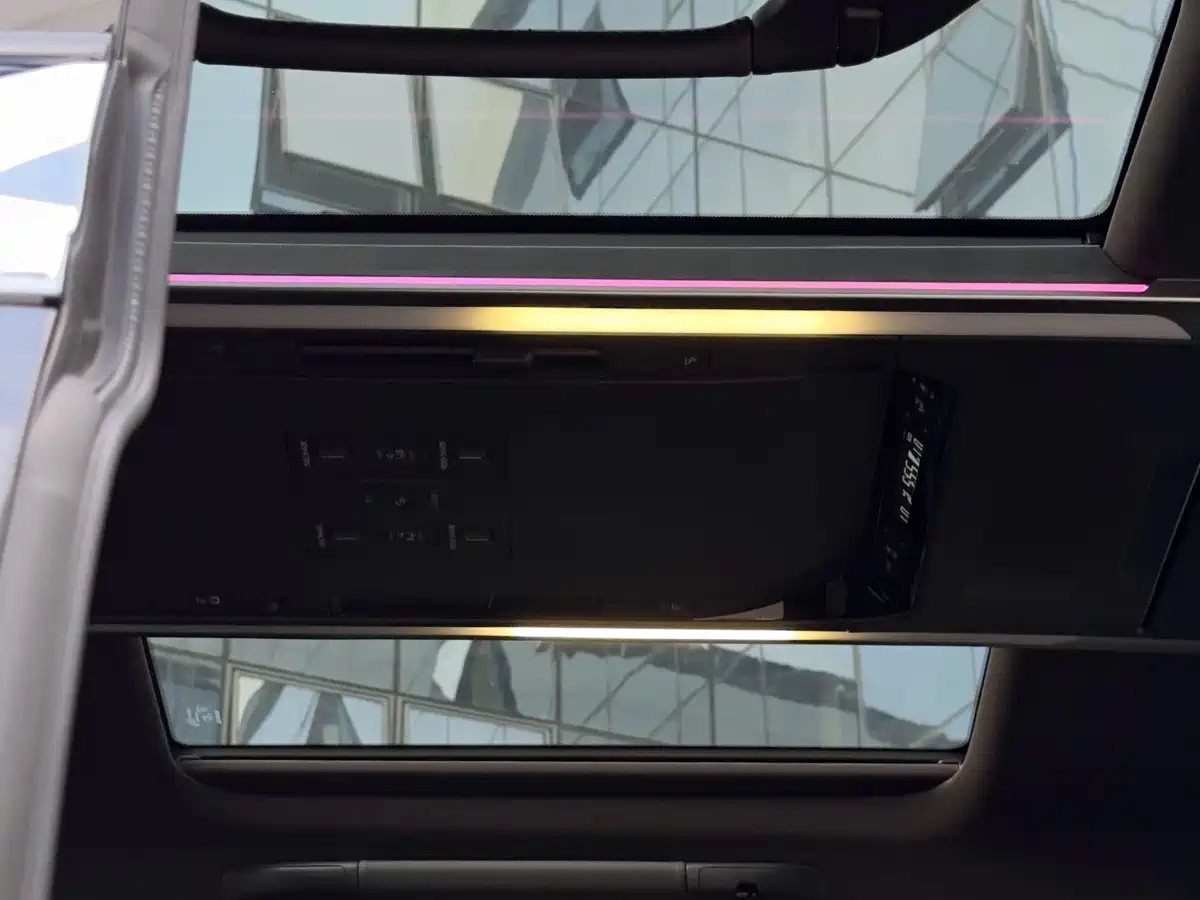 Toyota Alphard 2026