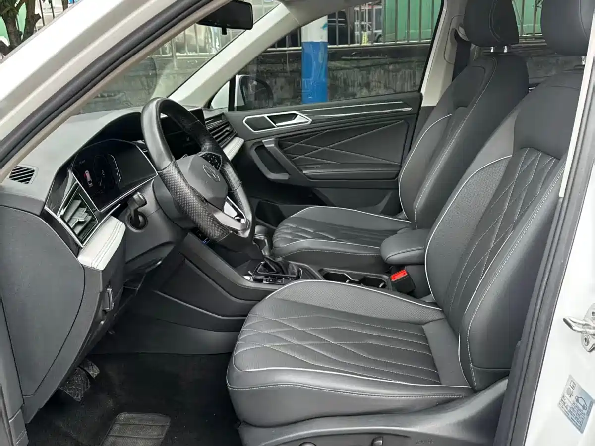 Volkswagen Tiguan L 2023 330TSI Auto 2WD Comfort Edition фото 4