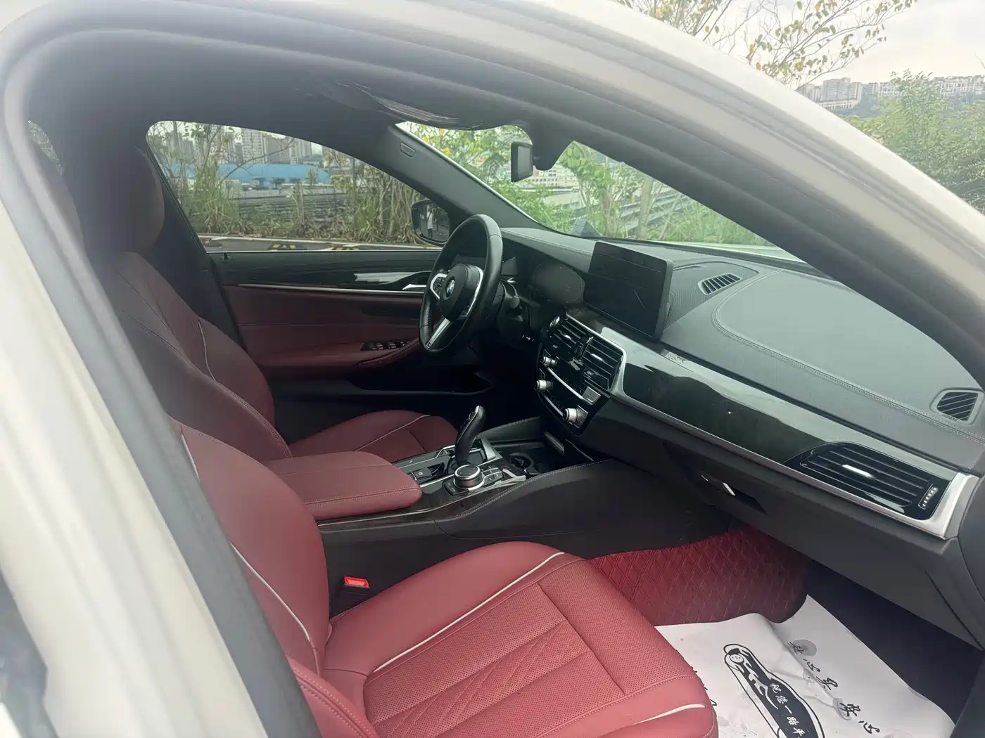 BMW 5 Series 2022 525Li M Sport Package фото 8