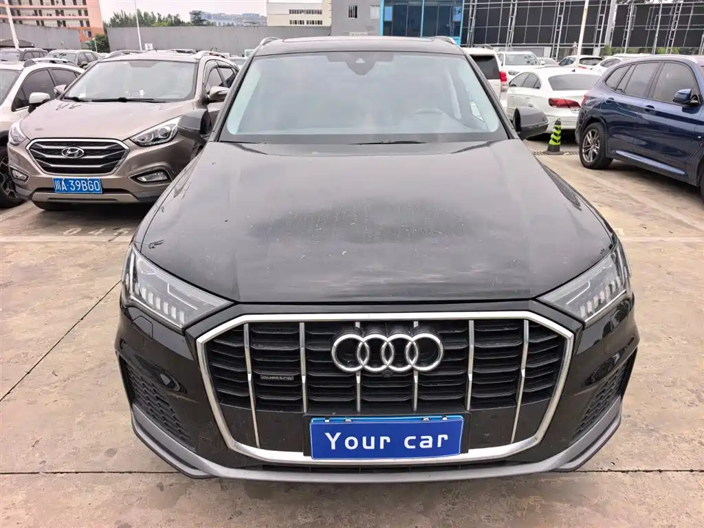 Audi Q7 2024 45 TFSI quattro S line Sport фото 2