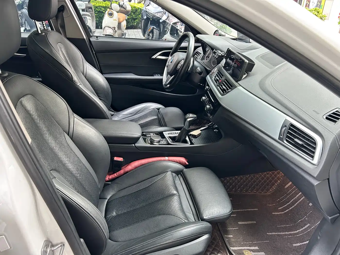 BMW 1 Series 2017 125i Sport фото 8