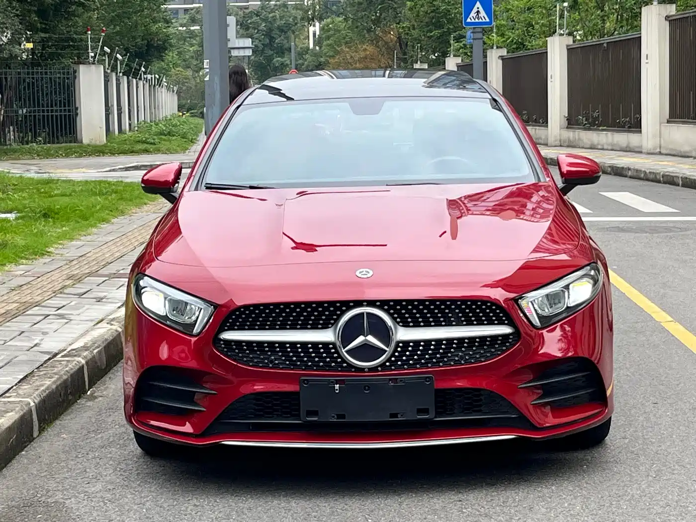Mercedes-Benz A-Class 2020 Facelift A 200 L Sport Sedan Fashion фото 2