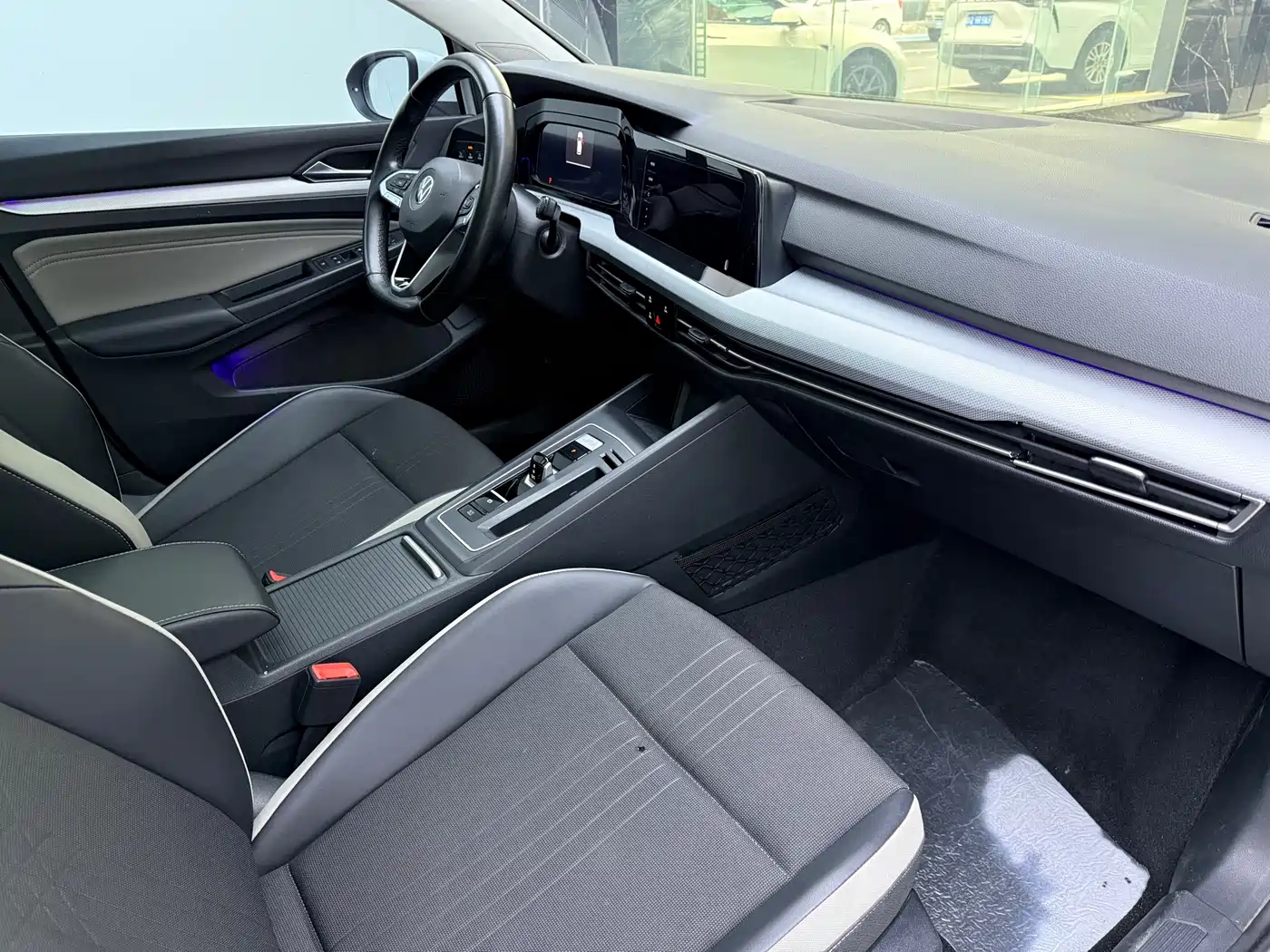 Volkswagen Golf 2021 280TSI DSG Pro Launch Edition фото 14