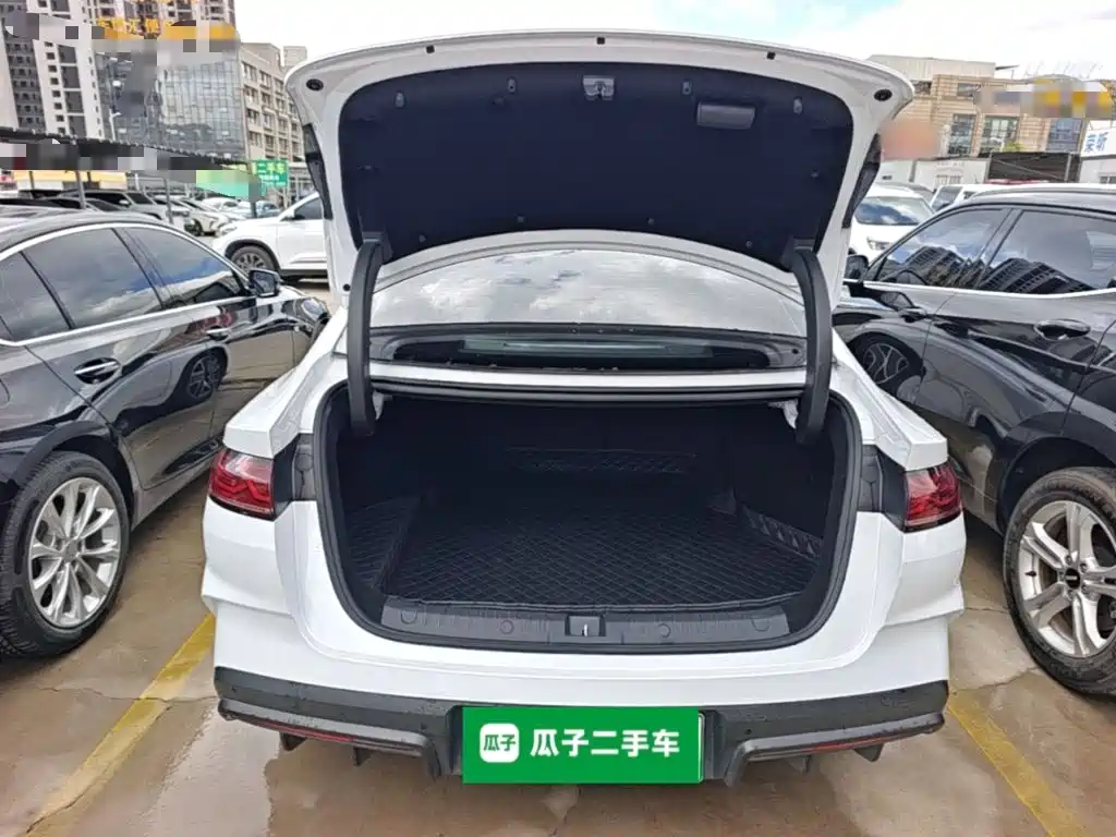 Фото 19 - BYD Qin L