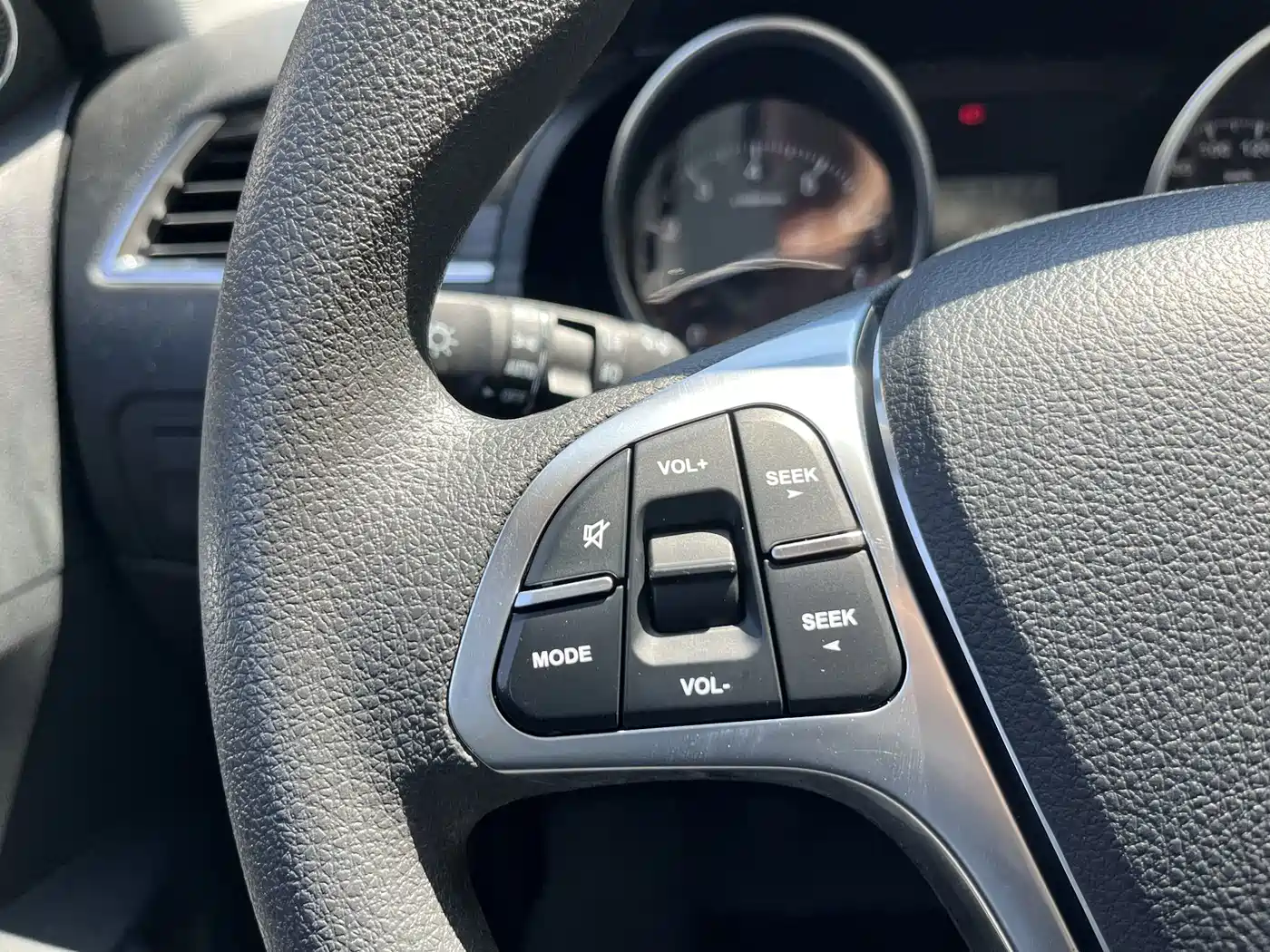 Zotye T600 2015 2015 1.5T Manual Premium