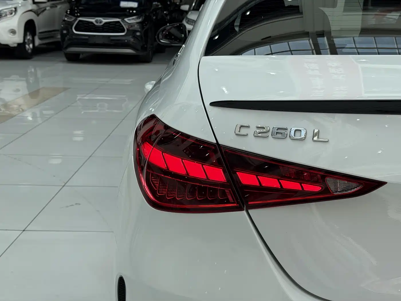 Mercedes-Benz C-Class 2024 C 260 L Night Edition Sport фото 13