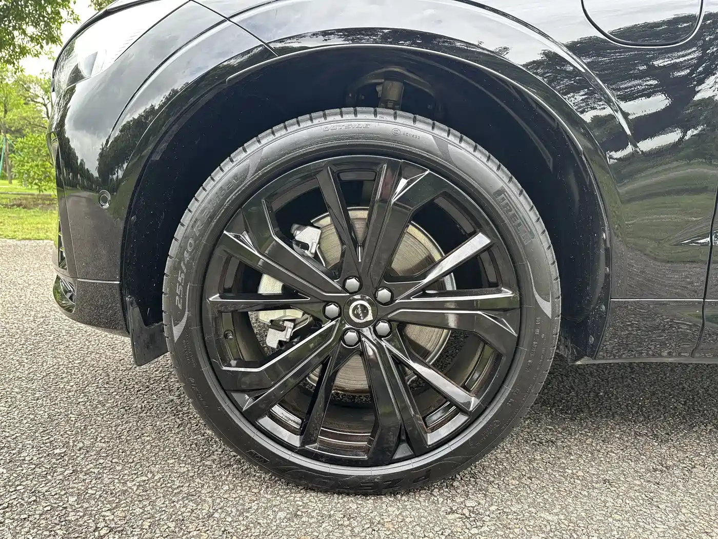 Volvo XC60 Plug-in Hybrid 2025 Plug-in Hybrid Long Range AWD Zhiyuan Polar Night Black Edition фото 11