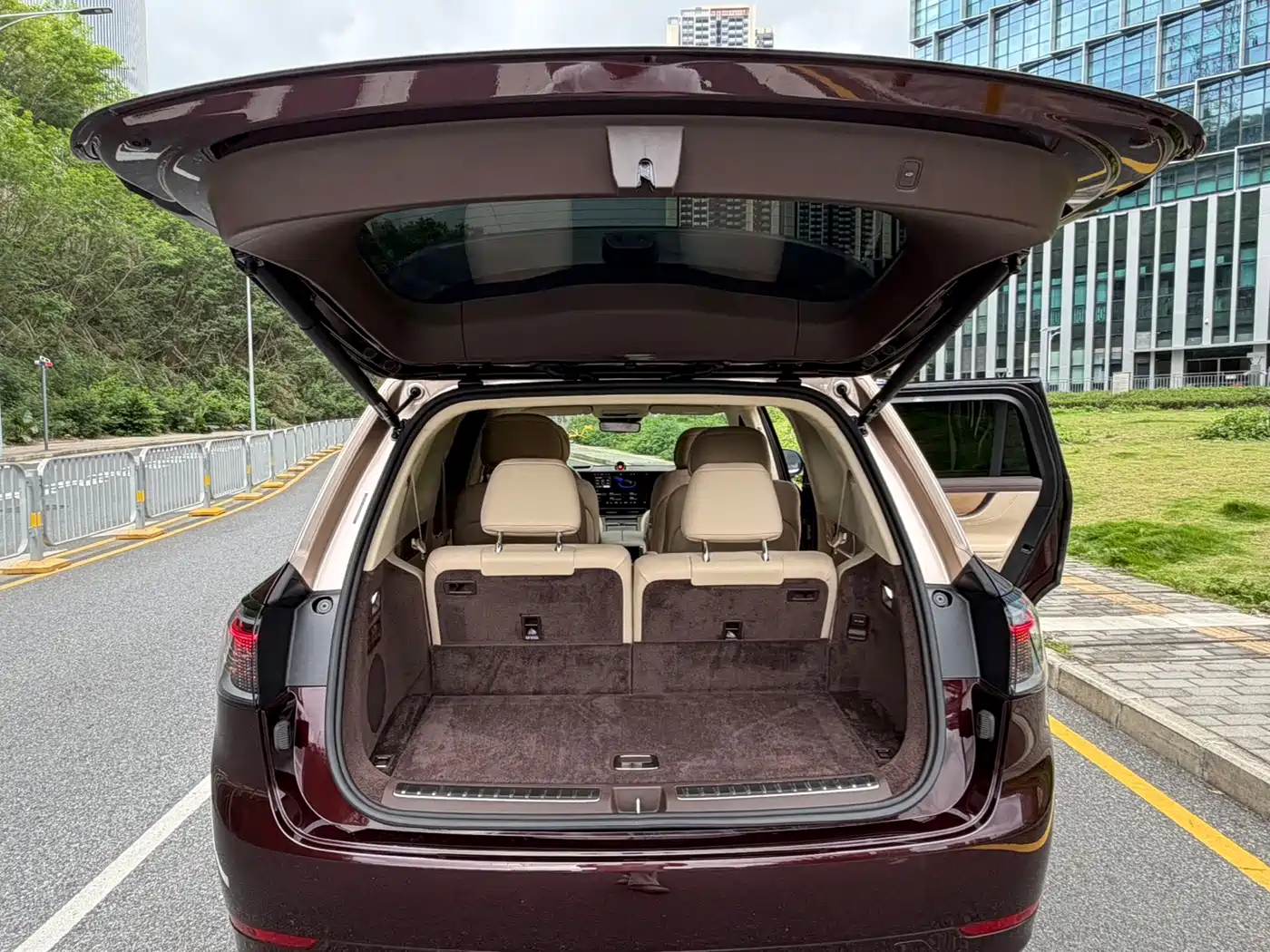 AITO Wenjie AITO M9 2025 Pure Electric Ultra 100kWh 6-Seater фото 13