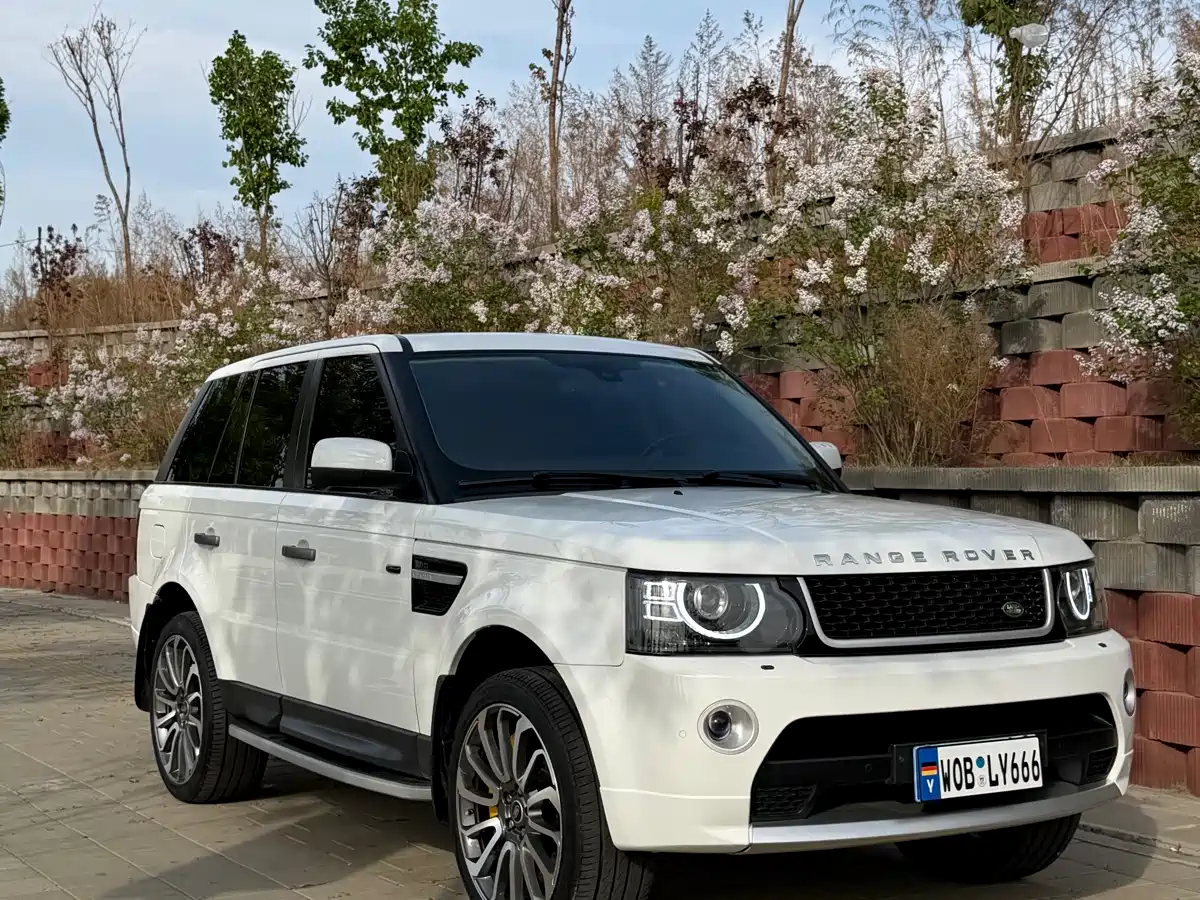 Land Rover Range Rover Sport 2011 5.0 SC V8 HSE фото 3