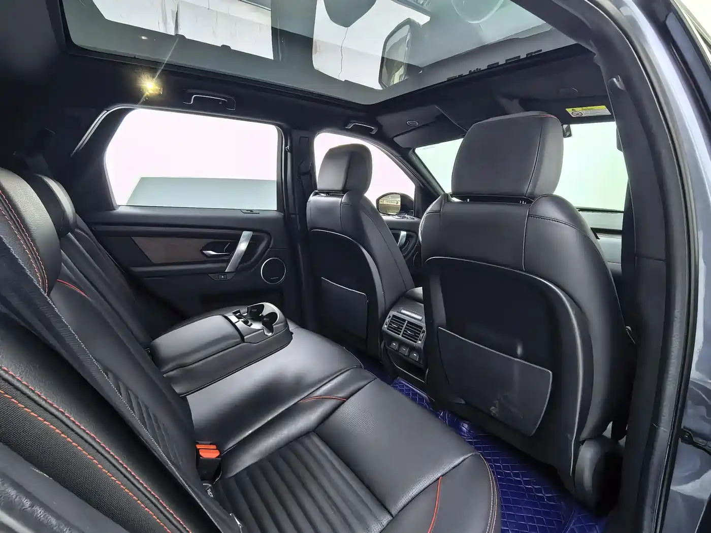 LAND ROVER DISCOVER SPORTS