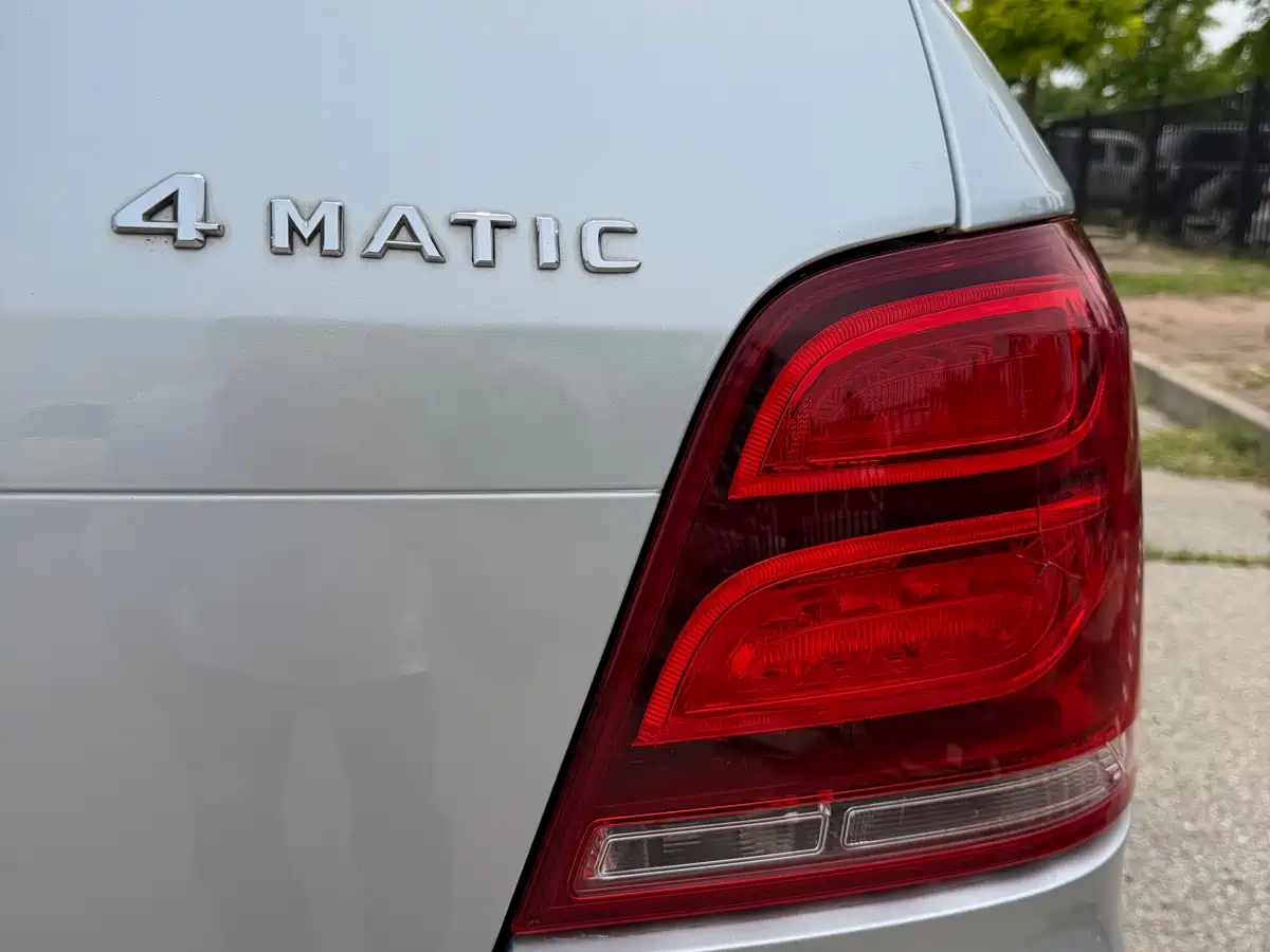Mercedes-Benz GLK-Class 2013 GLK 300 4MATIC Dynamic фото 38