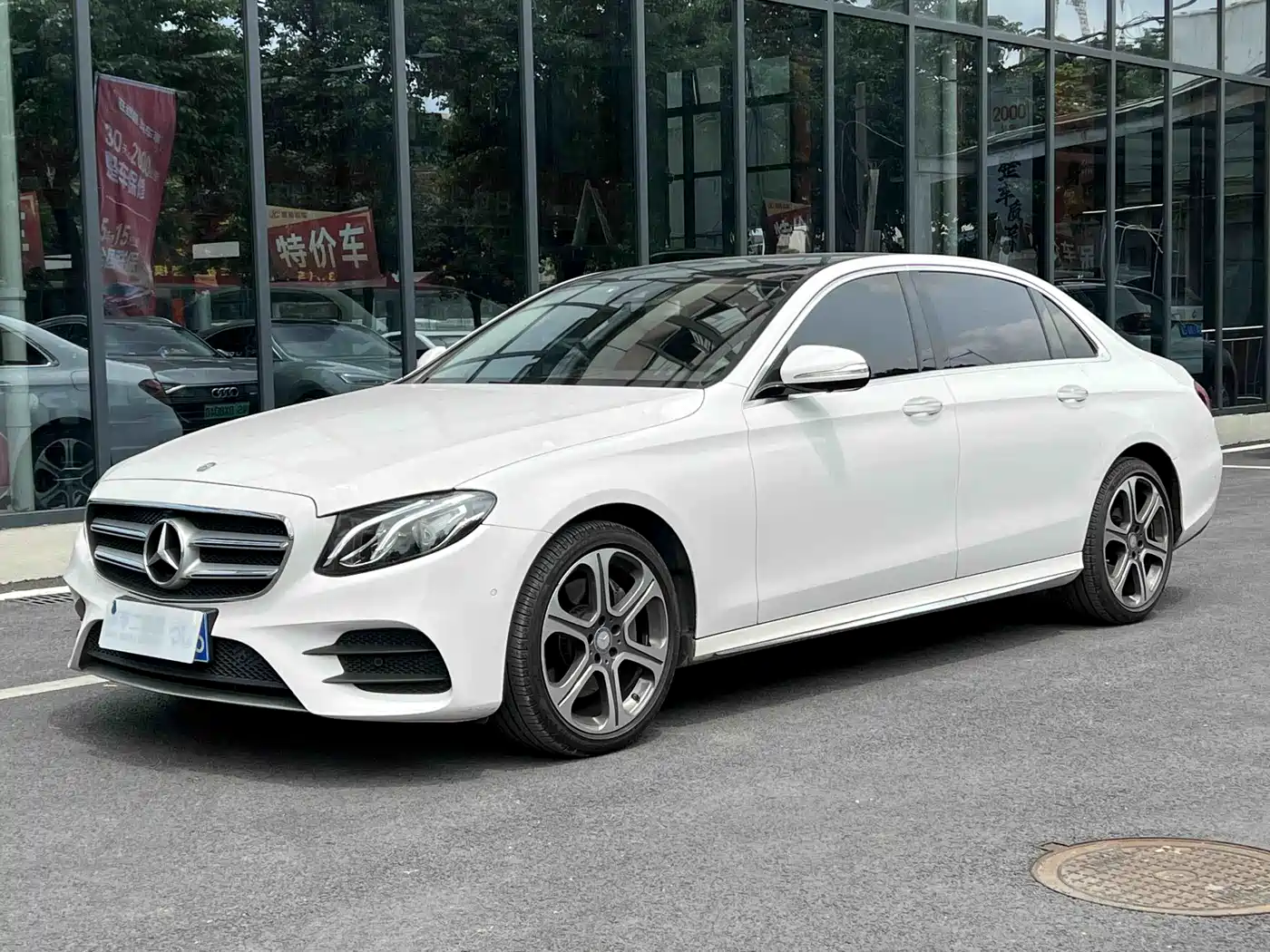Mercedes-Benz E-Class 2016 E 300 L Sport Fashion Type