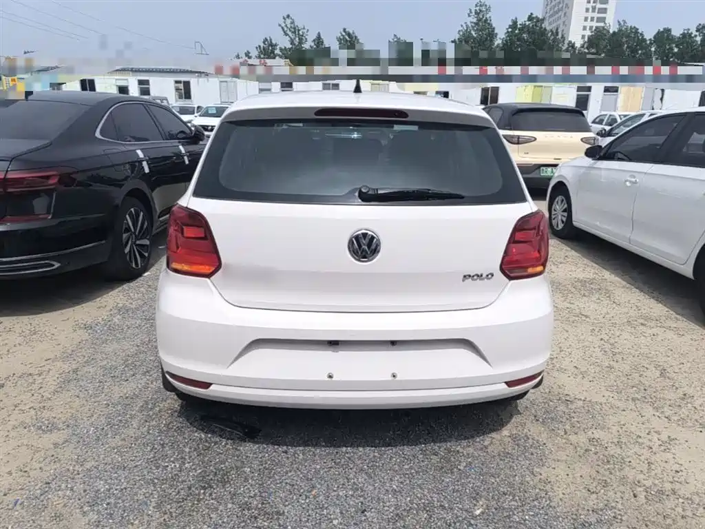 Volkswagen Polo 2016 1.4L Manual Trend фото 6