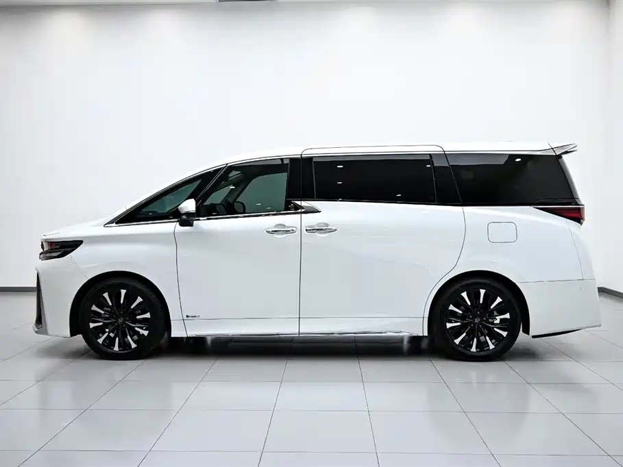 Toyota Vellfire 2024 Crown Hybrid 2.5L Executive Premium Edition фото 5