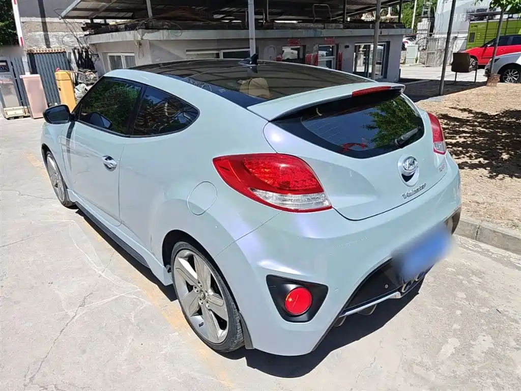 Hyundai Veloster 2012 1.6T Automatic Luxury фото 5
