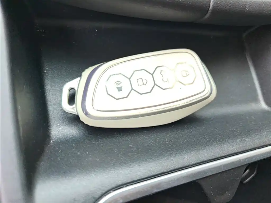 Haval Xiaolong MAX 2023 1.5L Hi4 105 4WD Smart Flagship фото 9