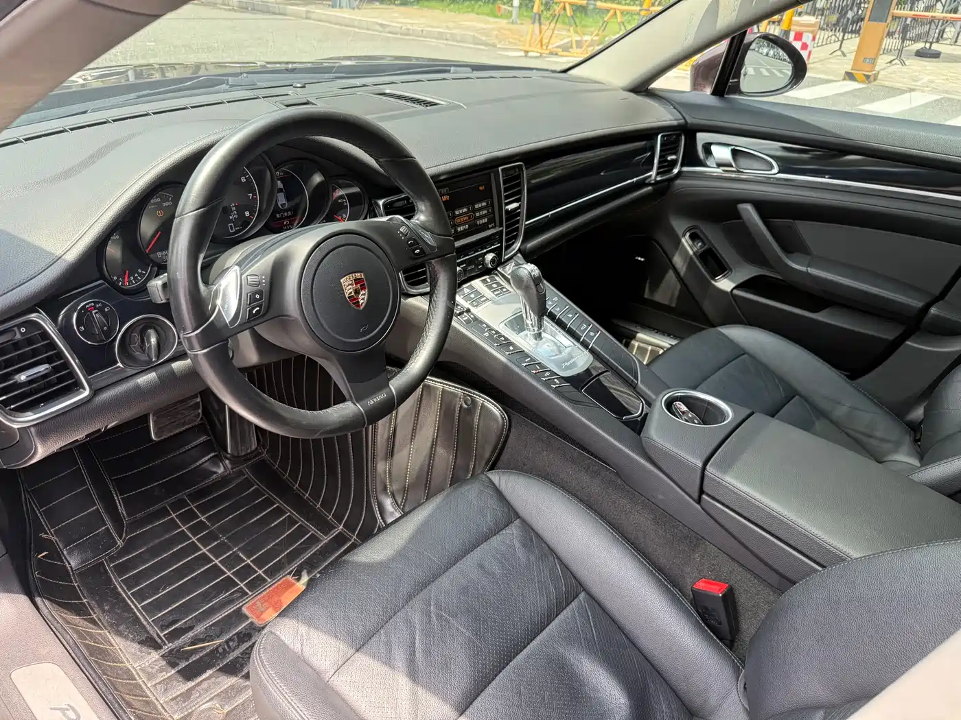 Porsche Panamera 2010 Panamera 3.6L фото 8