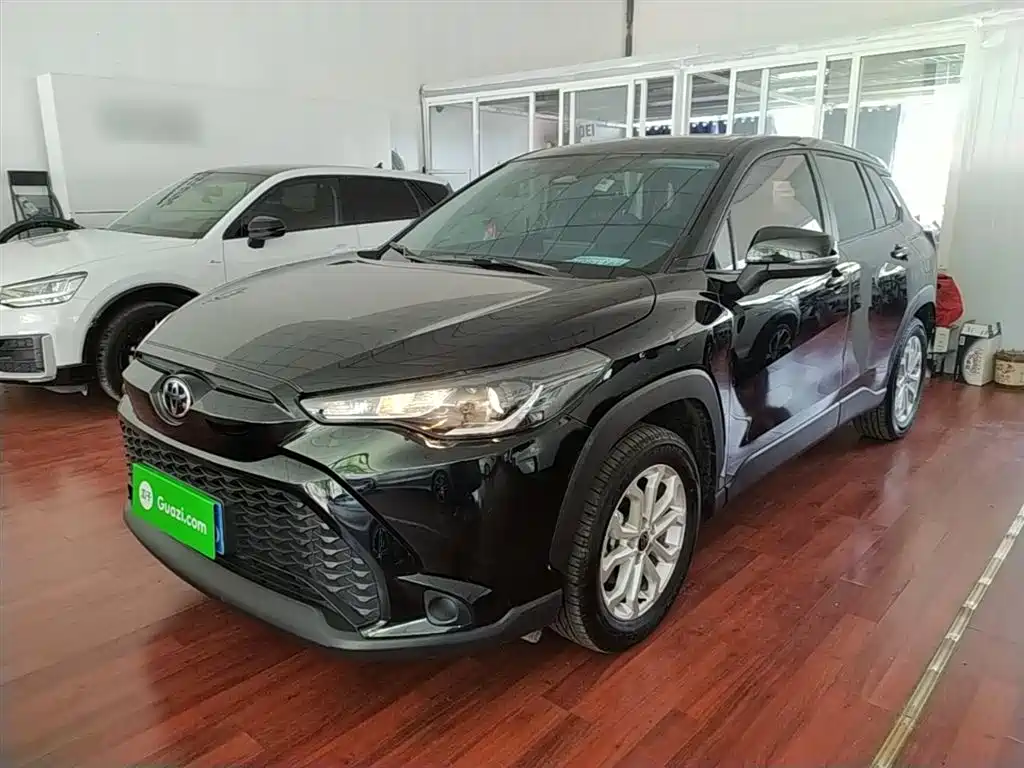 Toyota Frontlander 2023 2.0L CVT Leading Edition