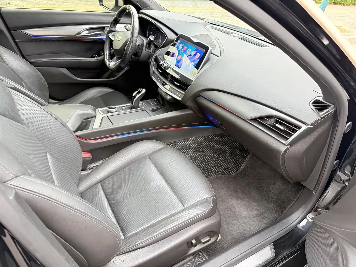 Фото 17 - Cadillac CT5