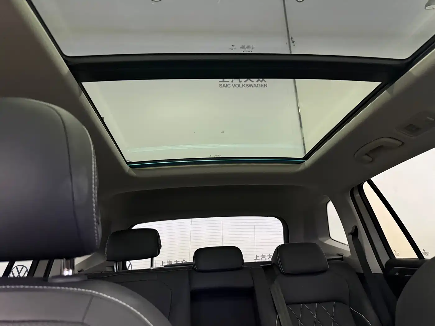 Volkswagen Tiguan L 2022 330TSI Auto 2WD R-Line Premium Edition фото 7
