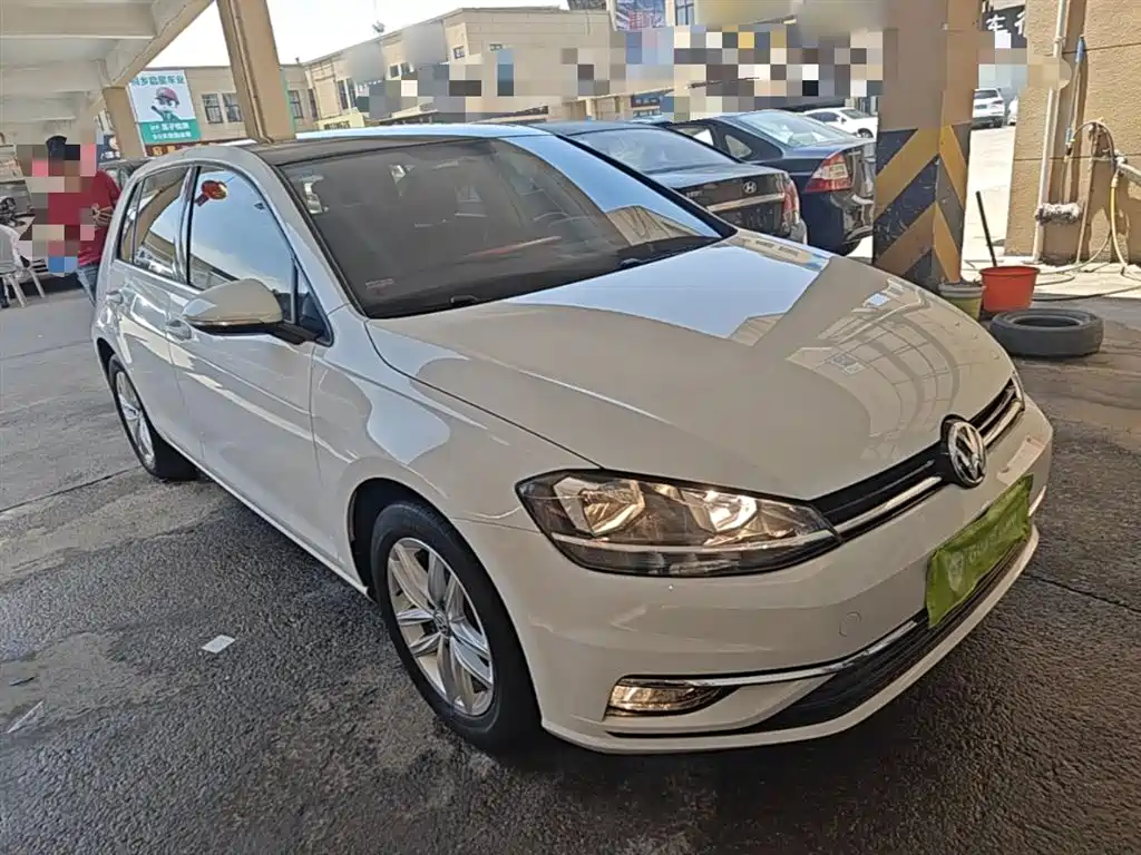 Volkswagen Golf 2019 200TSI DSG Comfort Progressive China VI фото 4