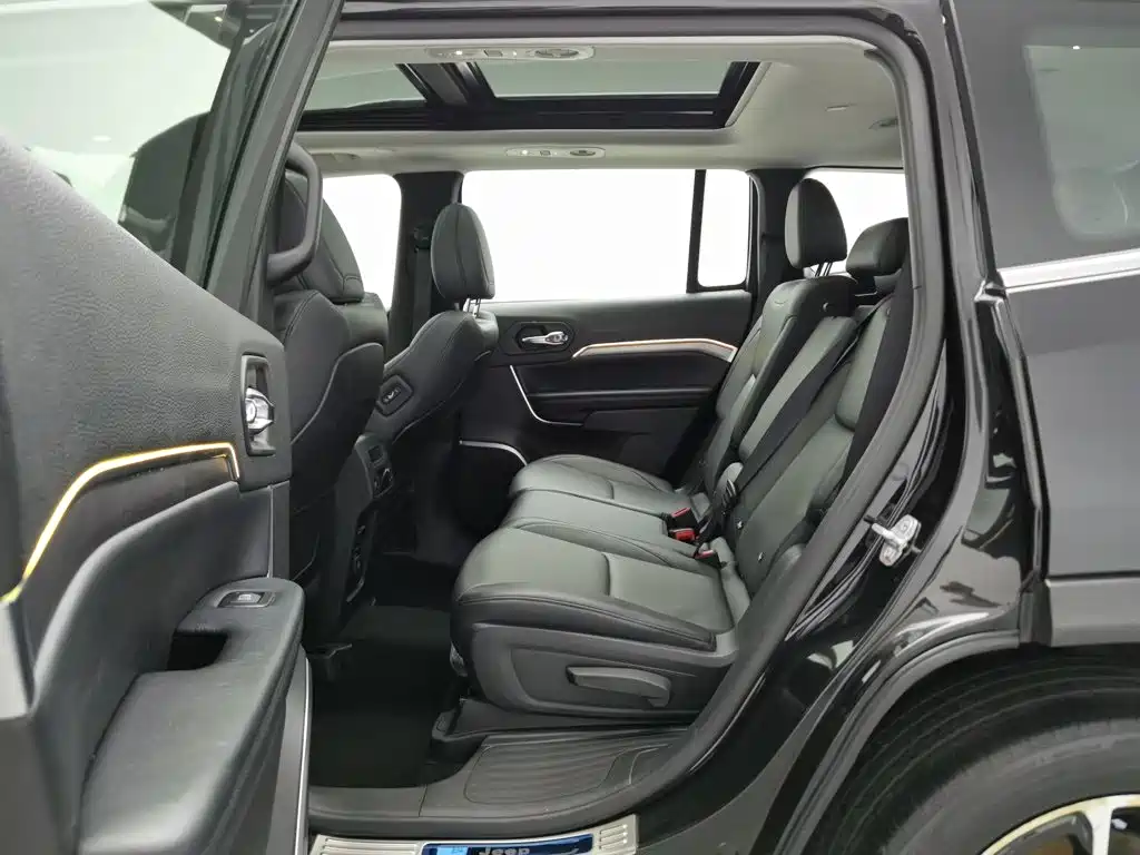 Jeep Grand Commander 2021 2022 2.0T AWD Luxury Edition