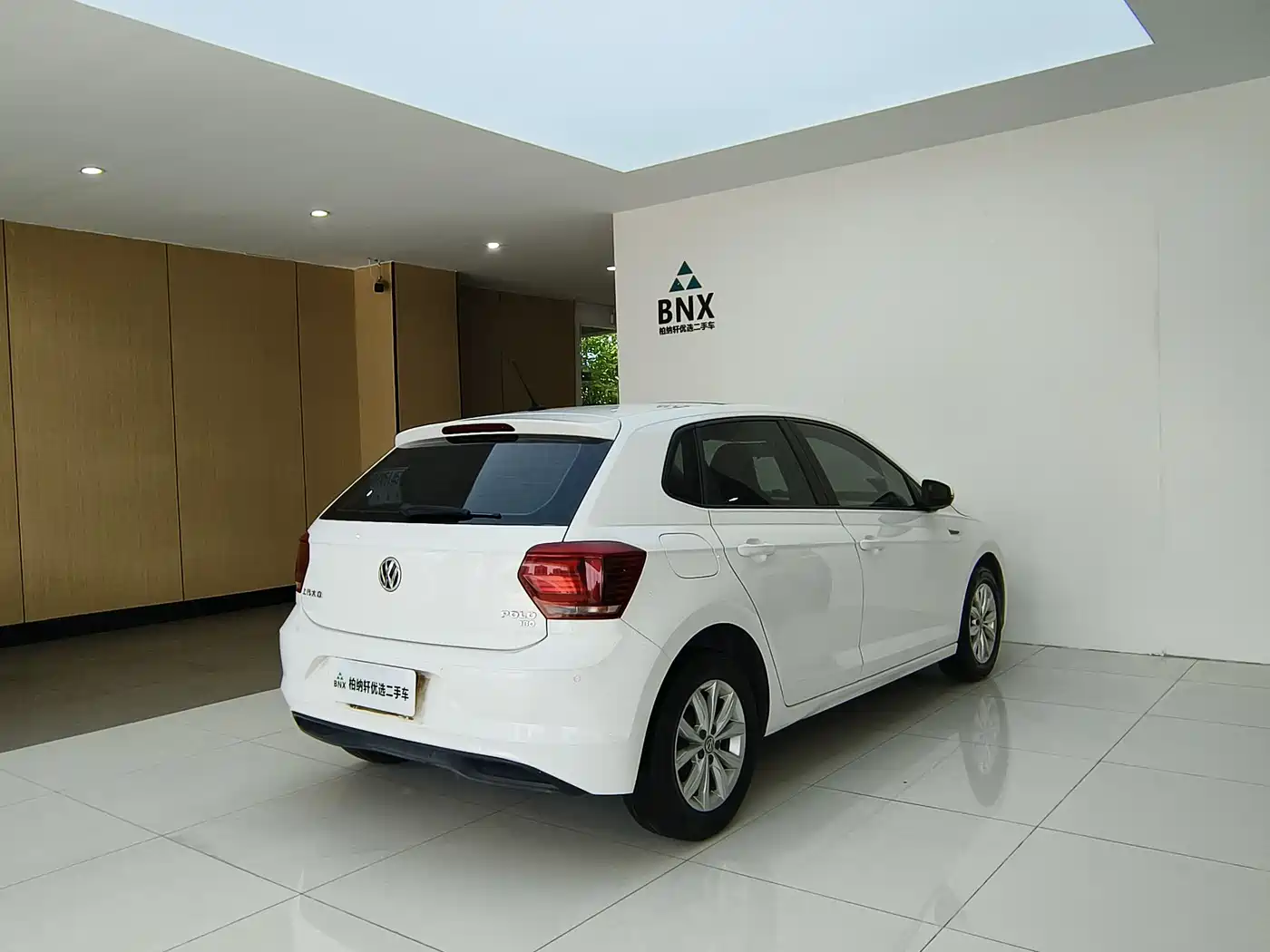 Volkswagen Polo 2019 Plus 1.5L Automatic Colorful Tech Edition фото 2