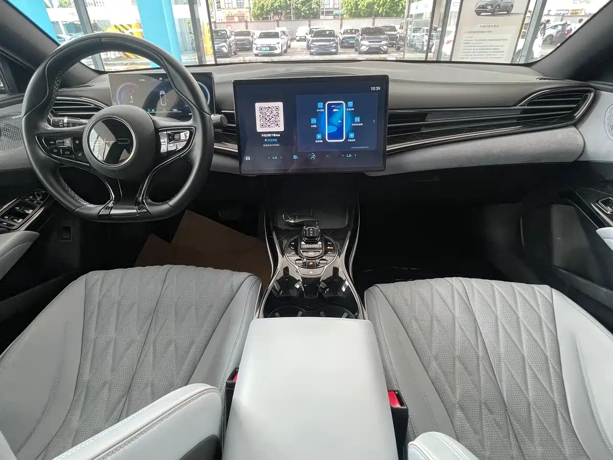 BYD Seal 2022 550km Standard Range RWD Premium фото 11