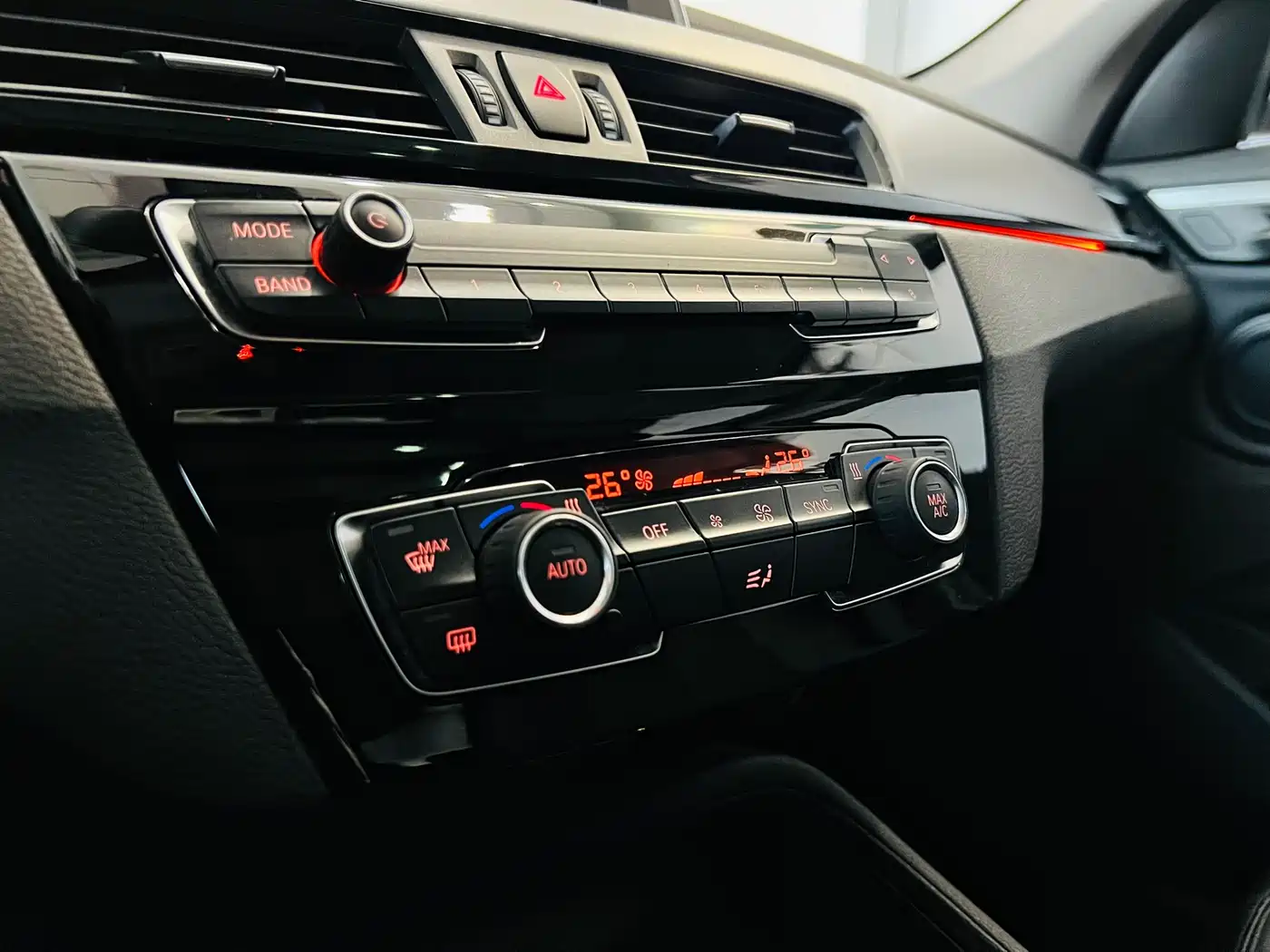 BMW X1 2018 sDrive20Li Leading Model фото 22