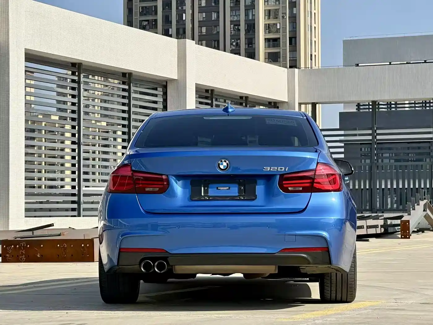 BMW 3 Series 2018 320i M Sport Black Night Edition фото 11