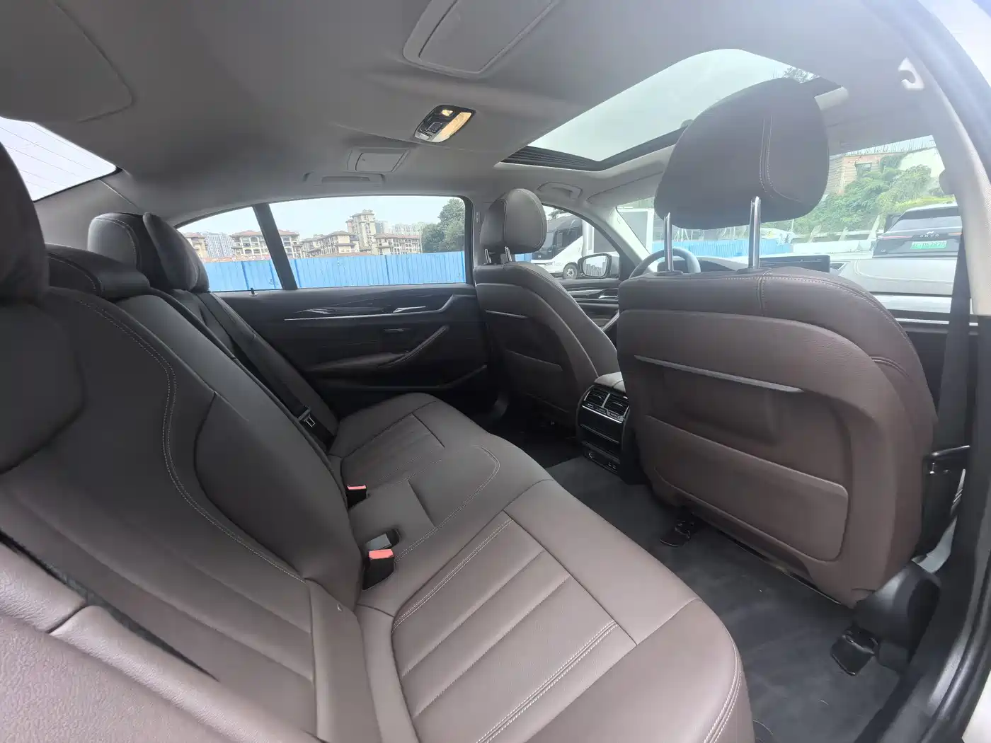 BMW 5 Series 2020 525Li Luxury Package фото 8