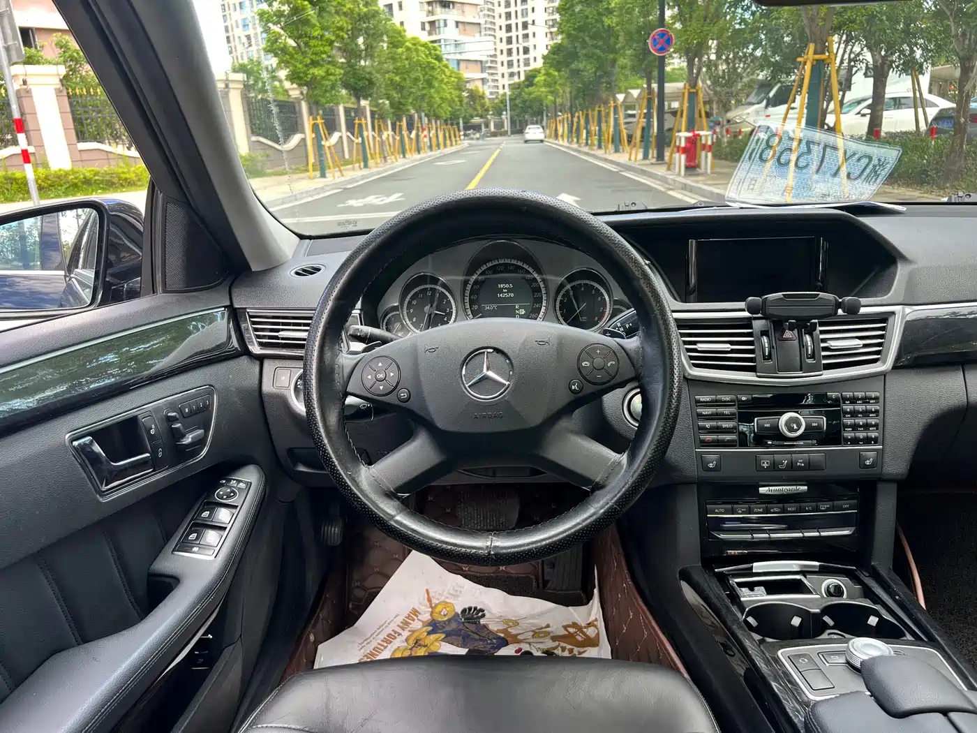Mercedes-Benz E-Class 2012 E 300 L Fashion фото 8