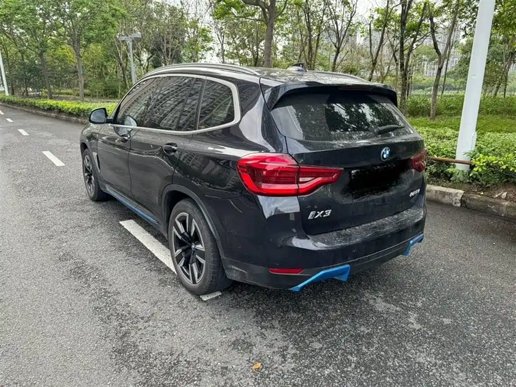 BMW iX3 2021 Facelift Pioneer фото 3