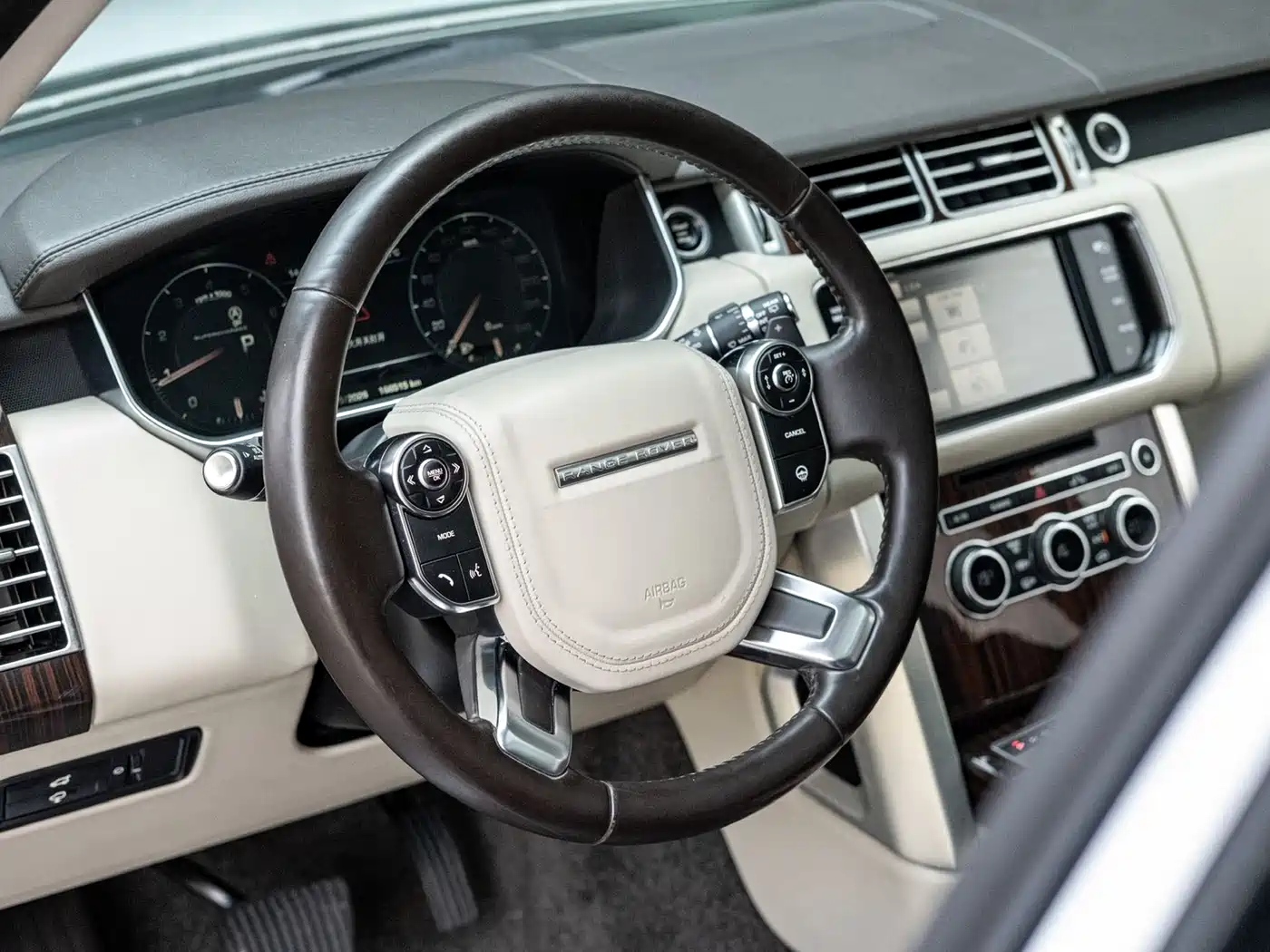 Land Rover Range Rover 2015 3.0 SC V6 Vogue фото 8