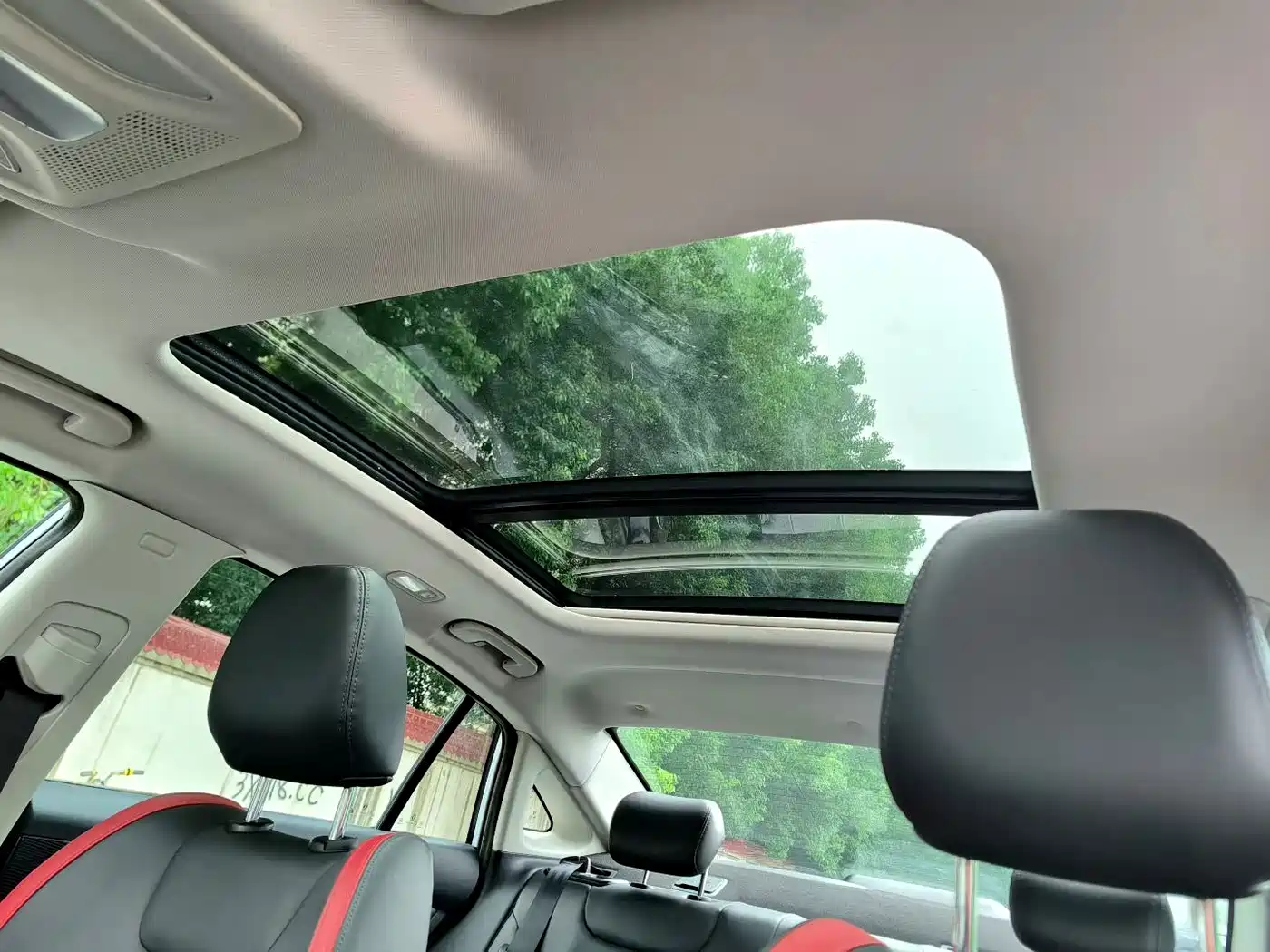 Dongfeng Aeolus Yixuan MAX 2022 2023 1.5T Super Dad Edition