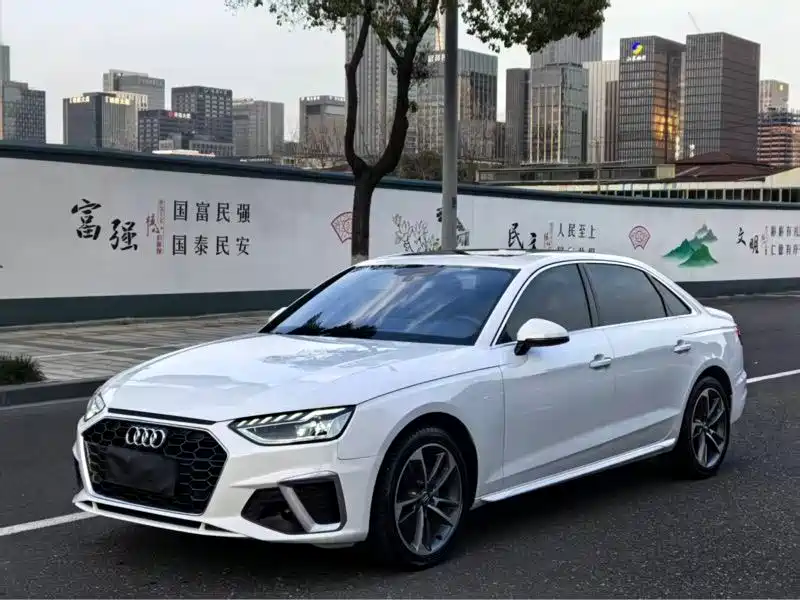 Audi A4L 2020 40 TFSI Fashion Dynamic Edition