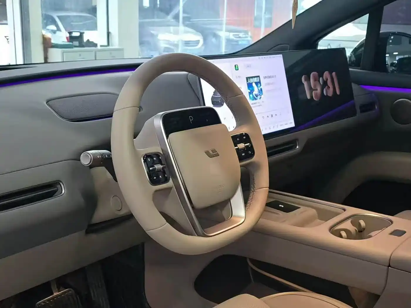 Li Auto i6 2025 2025 2WD Base Model