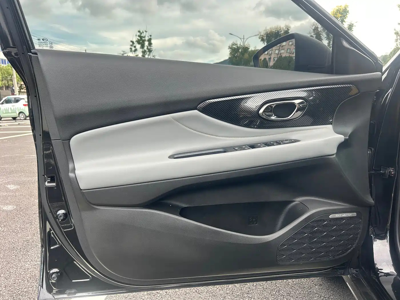 GAC Trumpchi Trumpchi Emkoo 2023 270T DCT J16 Edition фото 15
