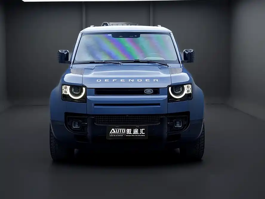 Land Rover Defender 2020 Model 110 P400 SE фото 2