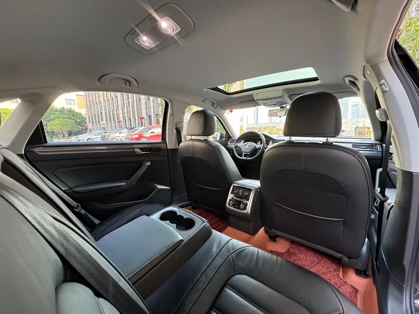 Volkswagen Passat 2017 330TSI DSG Prestige фото 21