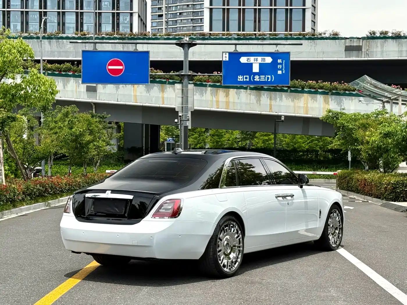Rolls-Royce Ghost 2021 6.7T Long Wheelbase фото 7