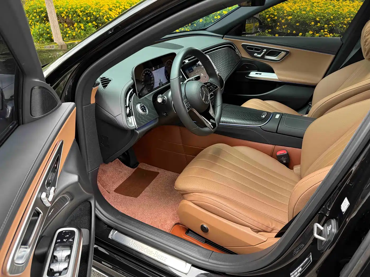 Mercedes-Benz E-Class 2024 E 300 L Fashion фото 11