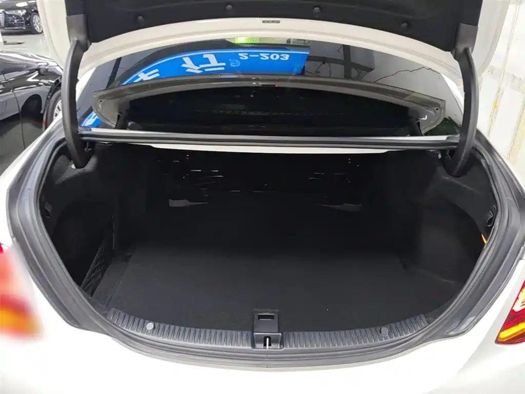 Mercedes-Benz C-Class 2020 C 260 L Sport фото 19
