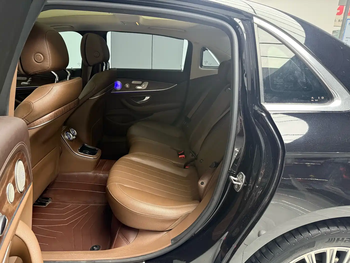 Mercedes-Benz E-Class 2022 Second Facelift E 300 L Luxury фото 6