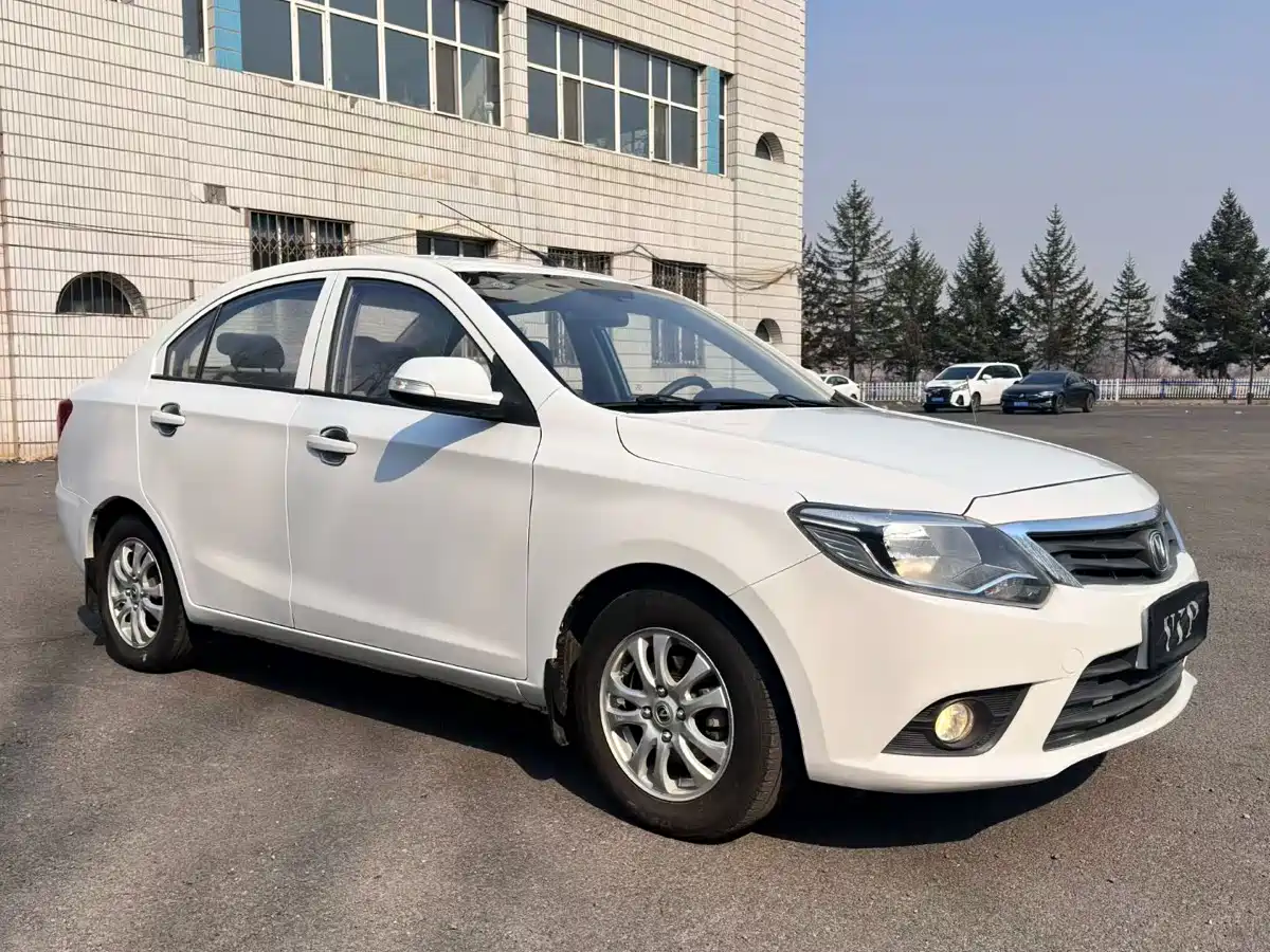 Changan Yuexiang V3 2016 2015 1.4L Manual Happiness Model China IV