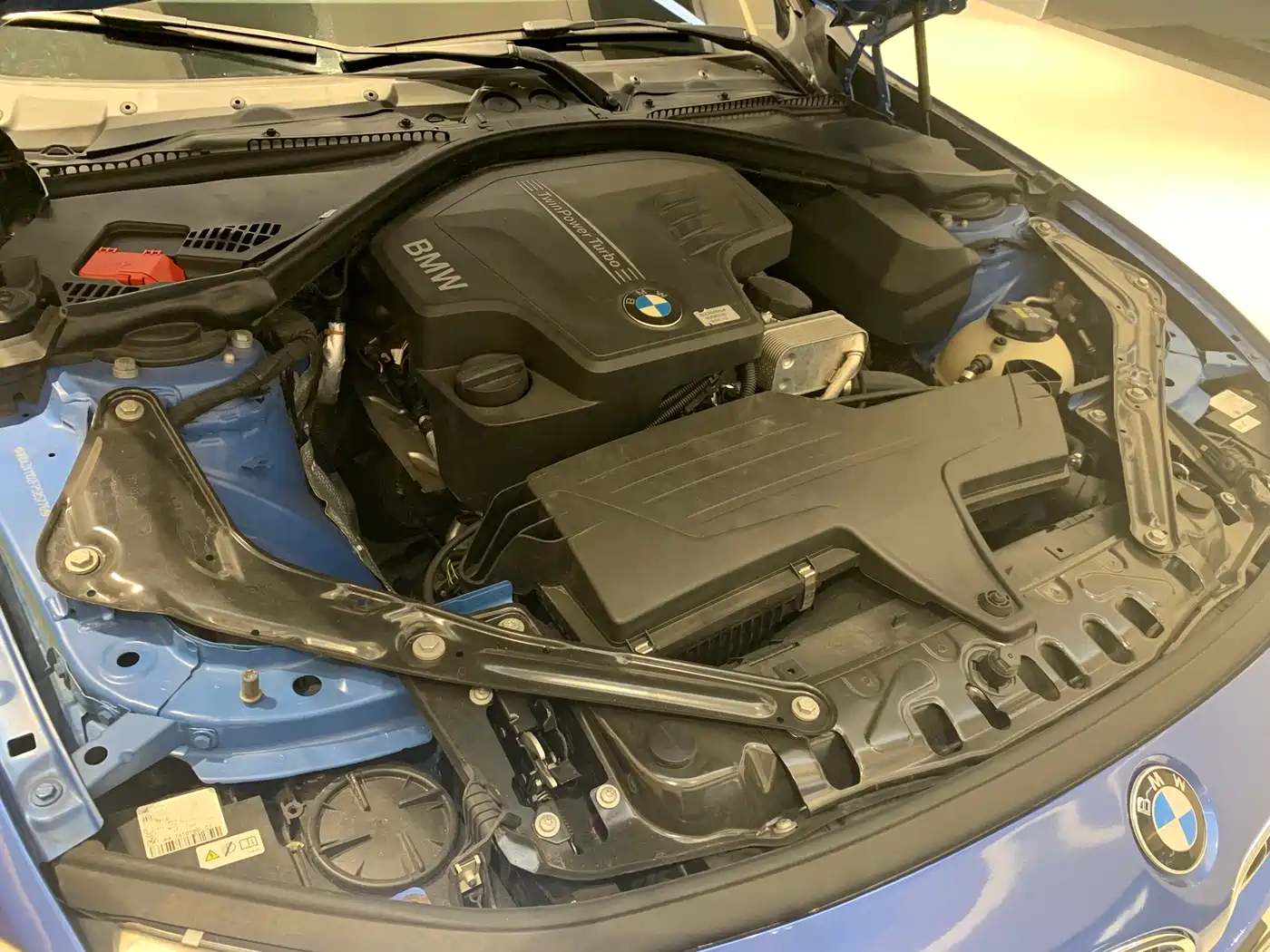 BMW 4 Series 2014 420i Convertible Luxury Design Package фото 20