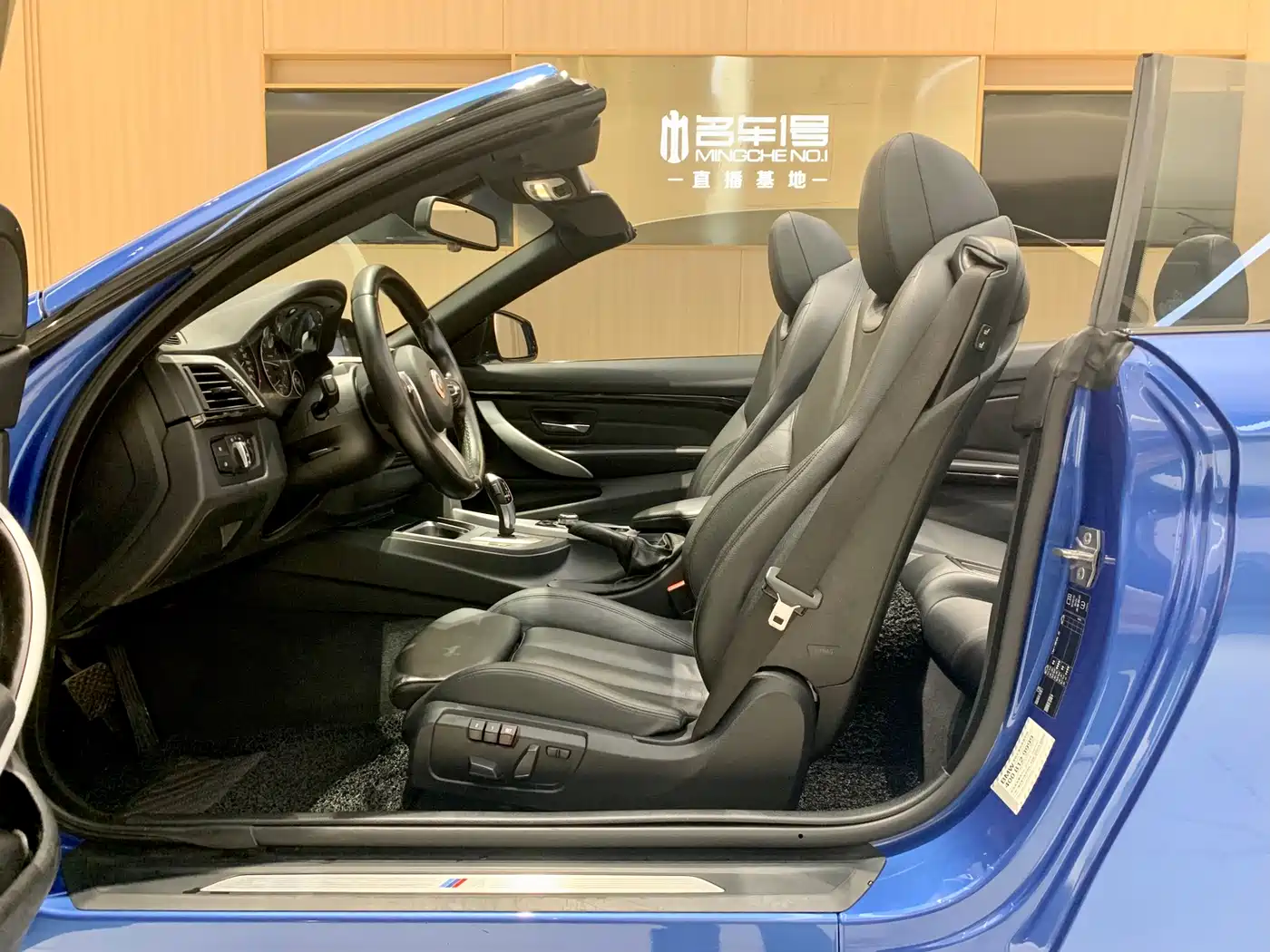 BMW 4 Series 2014 420i Convertible Luxury Design Package фото 10