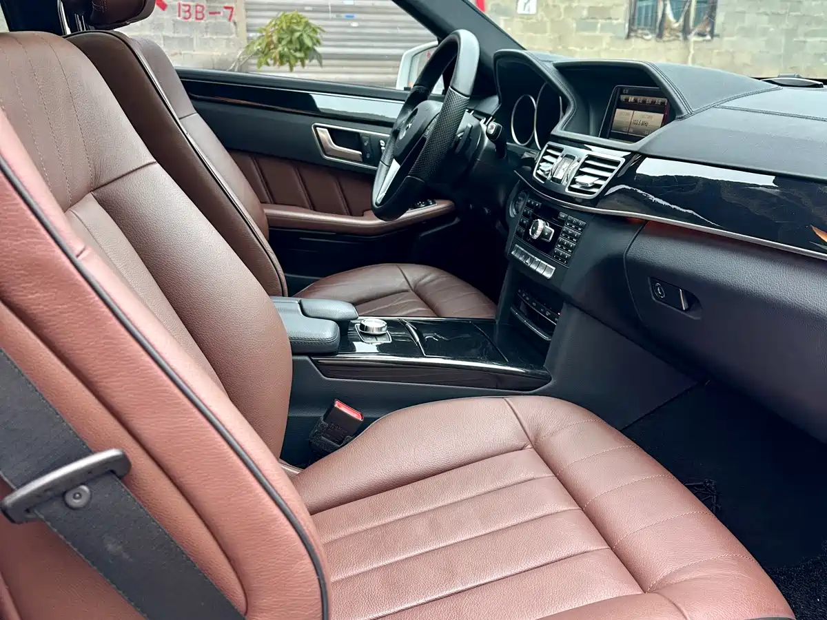 Mercedes-Benz E-Class 2015 E 320 L Sport 4MATIC фото 11