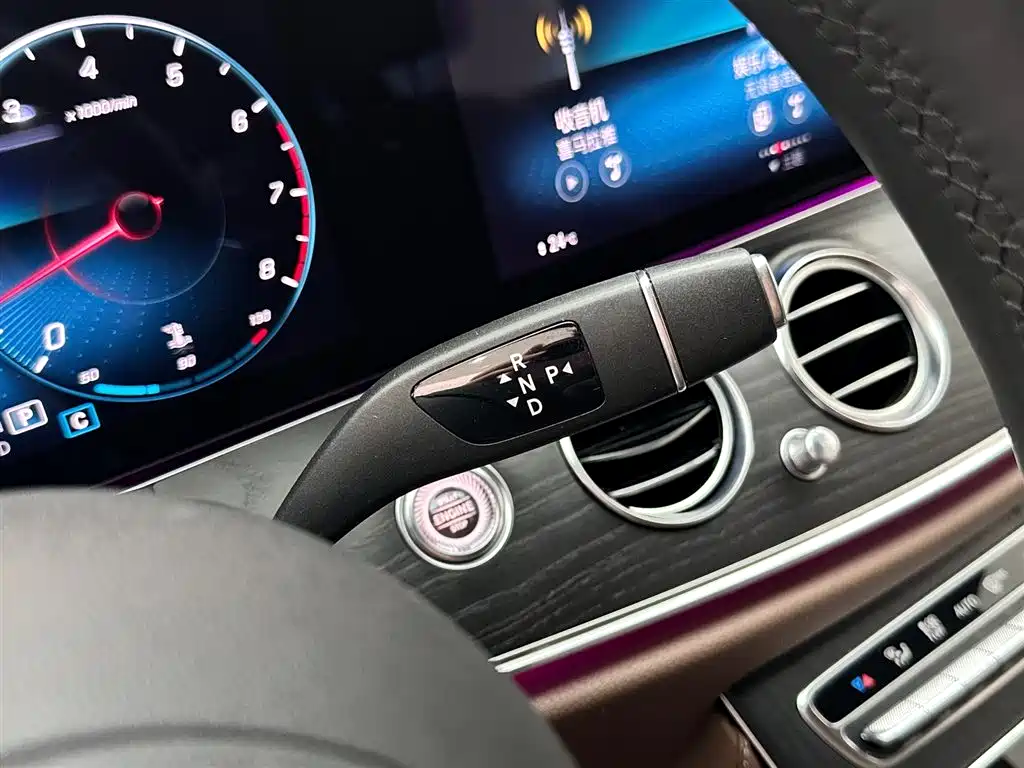 Mercedes-Benz E-Class 2021 E 300 L Sport Fashion фото 19